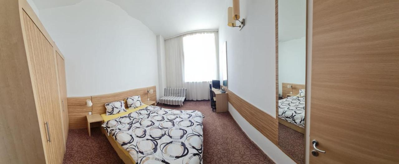 Rin Grand Regim Hotelier بوخارست المظهر الخارجي الصورة
